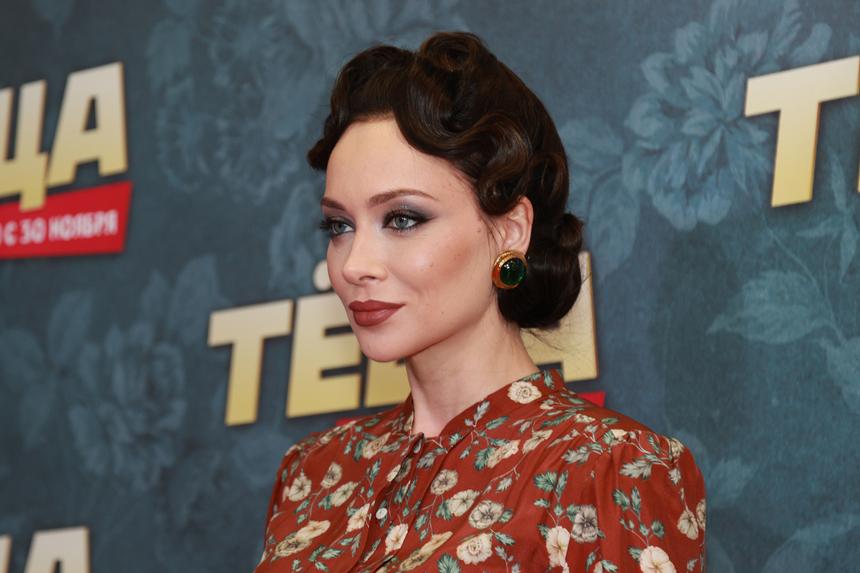 Приличная сумма: Самбурская рассказала, сколько получает ее визажист всего за один выход