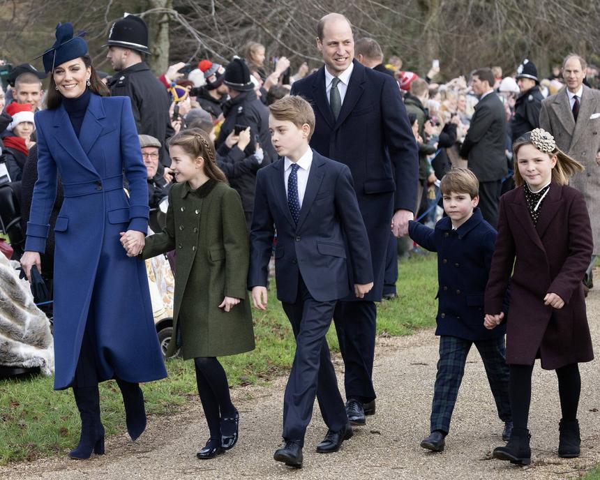 Кейт Миддлтон впервые после операции отправилась к больному раком Карлу III