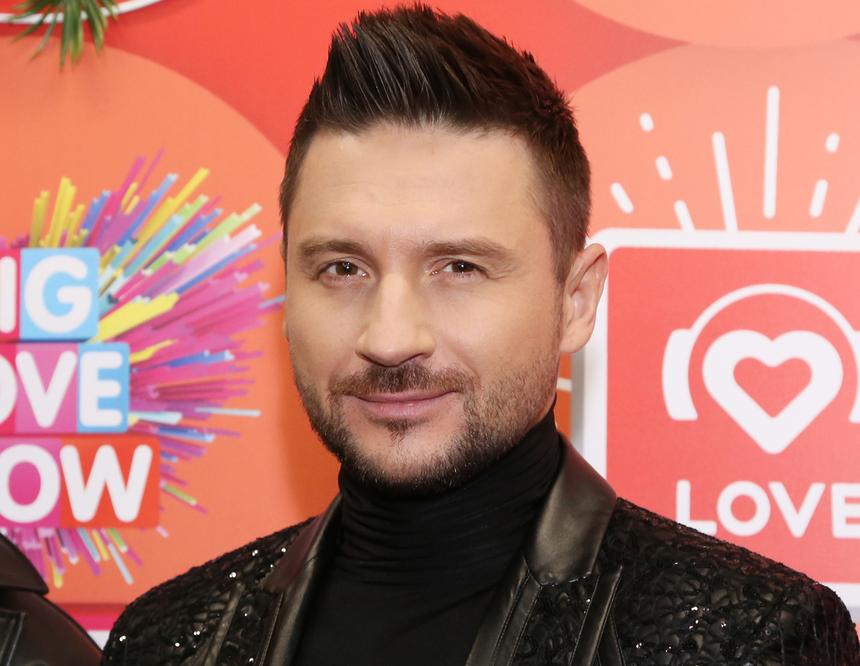 «Сколько крови он выпил всем»: Лазарев отказался сниматься с сидящей в рояле Волочковой