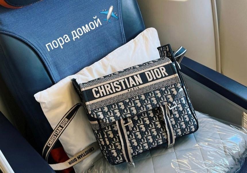 «Пора домой»: молодая жена Петросяна вылетела из Китая к больному супругу почти через неделю