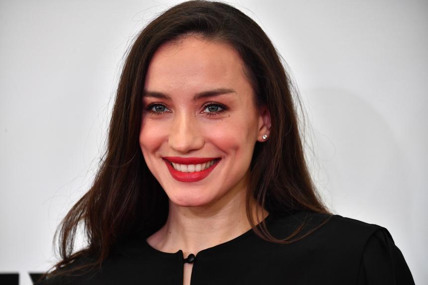 «Счастливый человек»: Виктория Дайнеко поделилась результатами похудения, снявшись в платье