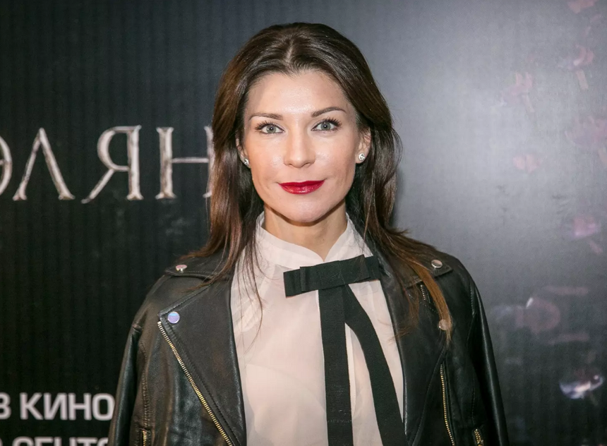 Актриса Екатерина Волкова уличила рэпера Macan в двойных стандартах