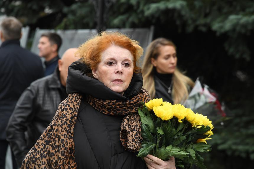 «Я была хорошенькая, свеженькая девочка»: Клара Новикова рассказала о несостоявшемся романе с Жванецким