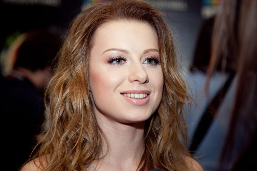 «Этого ни в коем случае нельзя делать»: Юлия Савичева рассказала о романе с абьюзером