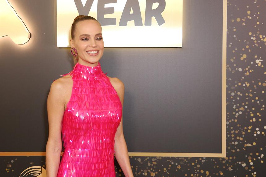 Максим Фадеев признался, что голос Глюкозы не принадлежит Наталье Ионовой