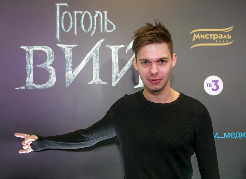 Актер Аристарх Венес призвал артистов «не заигрывать» с темой Донбасса