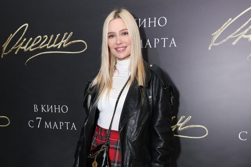 «Может ночевать у двери»: актриса Наталья Рудова призналась, что ее преследовал одержимый поклонник