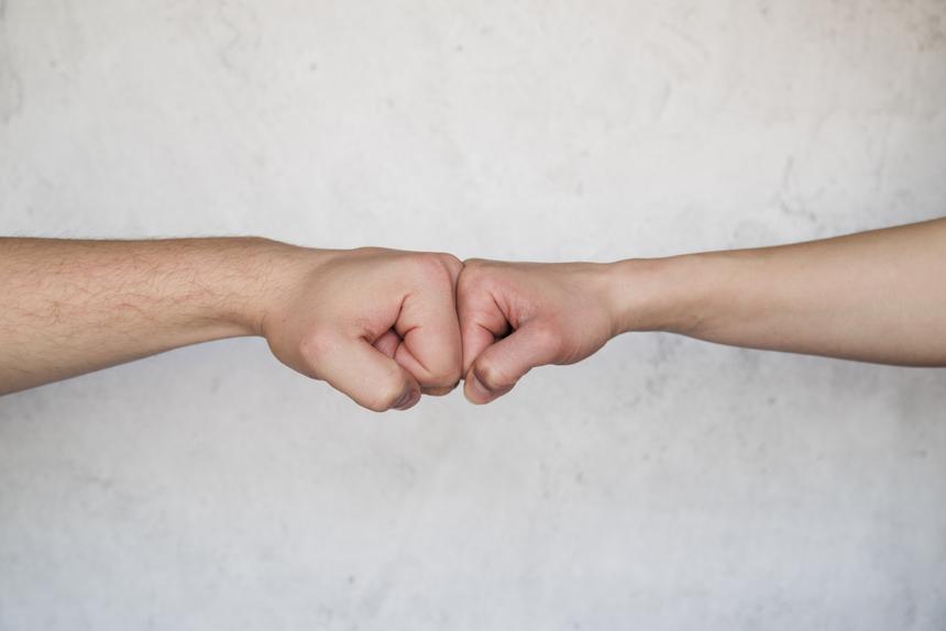 Получил сотрясение мозга: в Москве школьника жестоко избили на катке за то, чего он не совершал