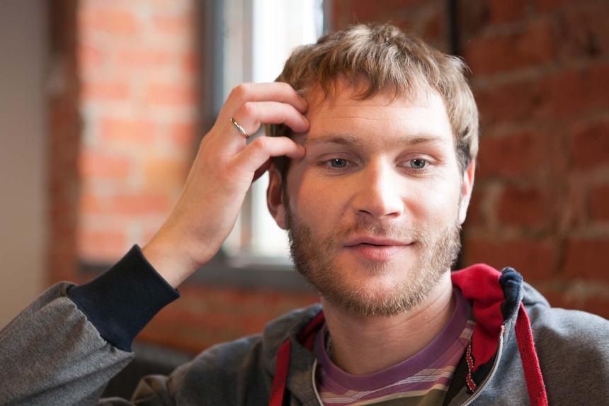 В Тюмени отменили спектакль с актером Наумовым из-за низких продаж билетов