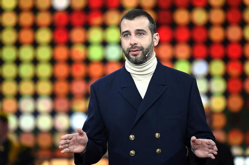 «Он говорил одно слово»: Иван Ургант раскрыл секрет юмора Александра Ширвиндта