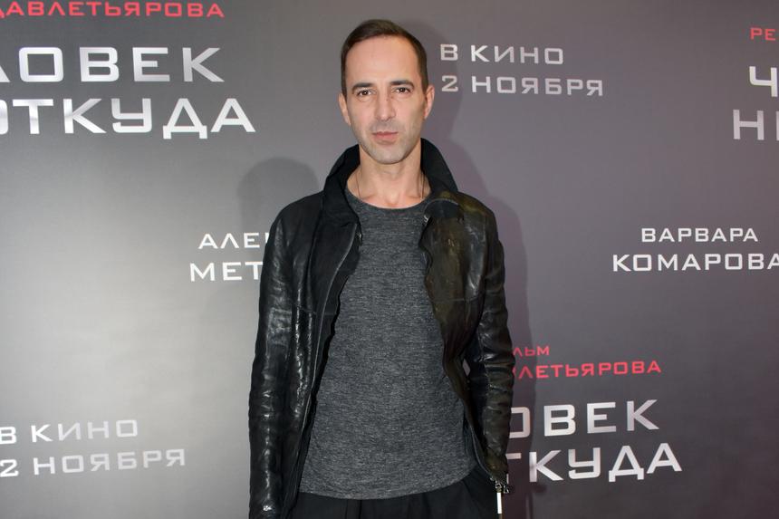 «Наши дети регулярно причащаются»: актер Любимов рассказал о семейной жизни с Вилковой