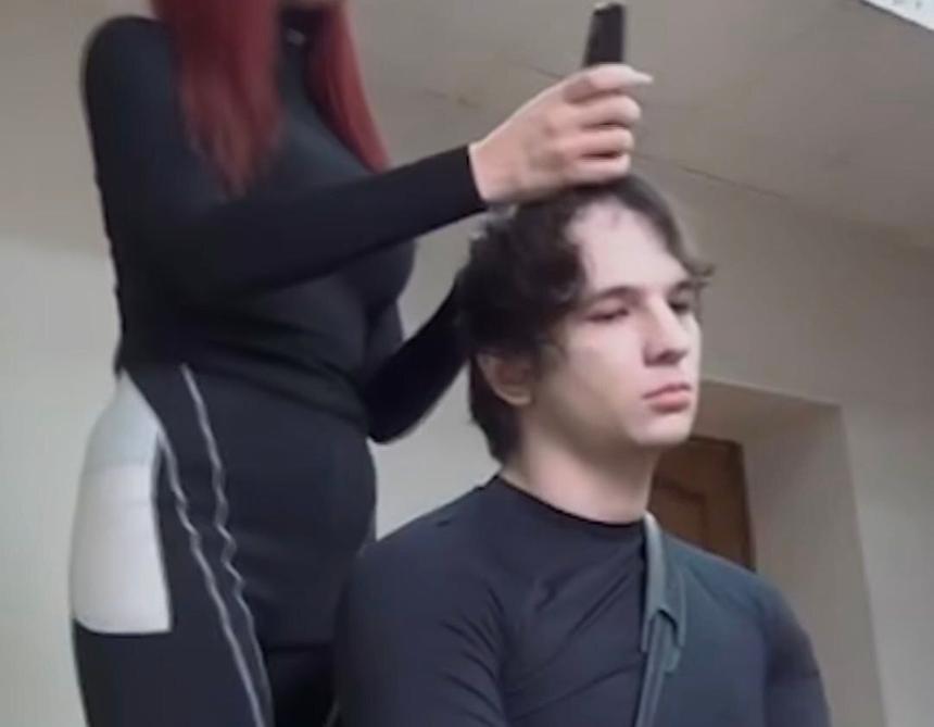 «Главное, чтобы не только красивые видео снимал»: подготовку рэпера Vacio к службе обсудили в Сети