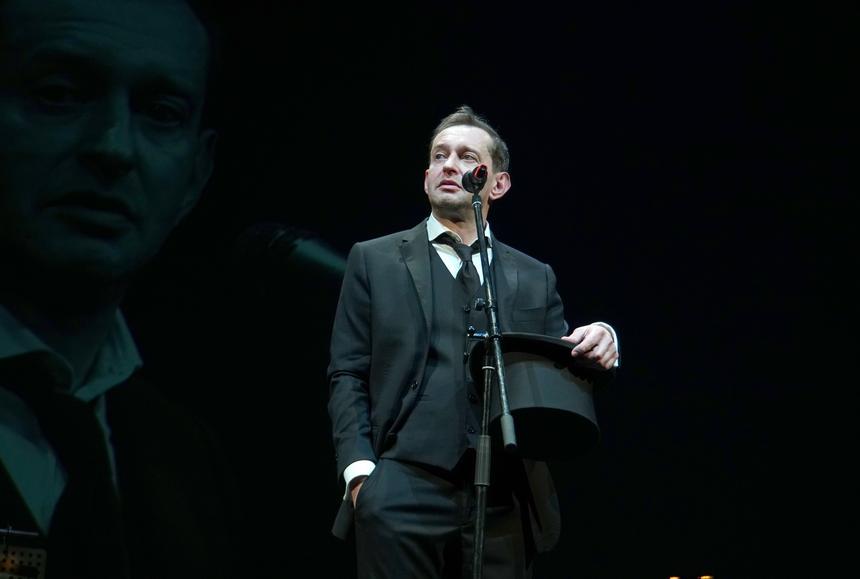 «Ко мне прилетает бумеранг»: Константин Хабенский раскрыл, что позволял себе по отношению к Олегу Табакову