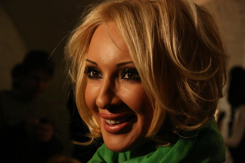 «Пора на работу»: Лера Кудрявцева впервые появилась на съемках после операции