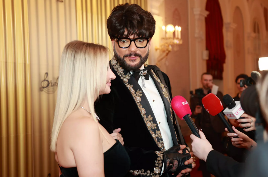 Певец Филипп Киркоров улетел в Азербайджан после заведенного дела