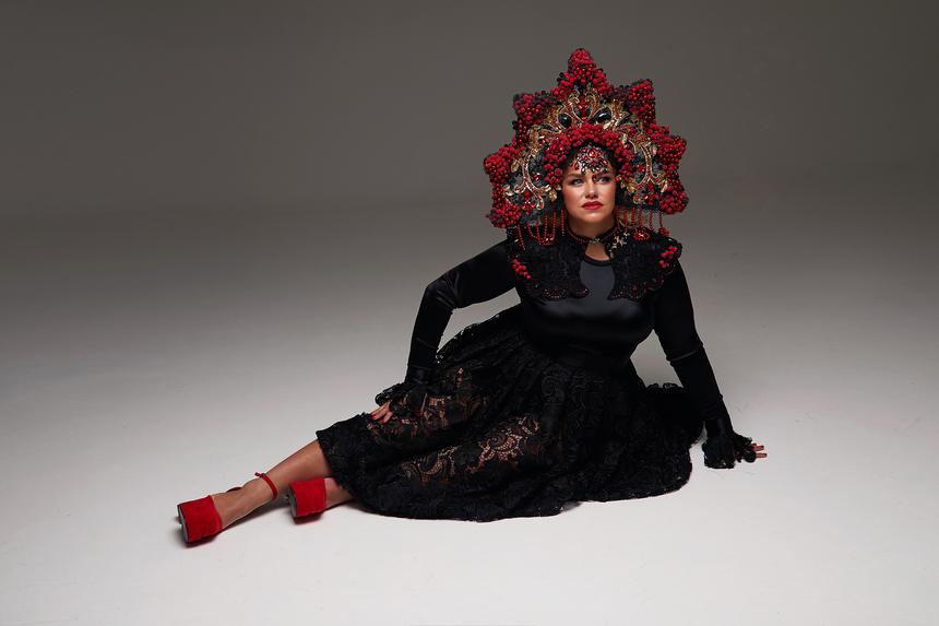 «Это все очень недешево»: история россиянки с пышными формами, победившей в конкурсе «Миссис Вселенная»