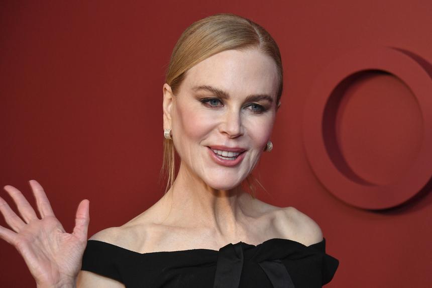 56-летняя Николь Кидман кардинально сменила имидж: фанаты с трудом узнали звезду