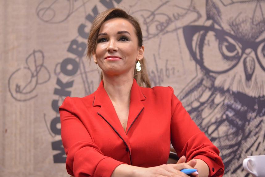 «Жила в страхе»: Чехова рассказала, как издевалась над собой из-за лишнего веса