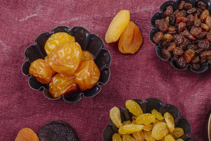Сухофрукты: польза и вред для здоровья
