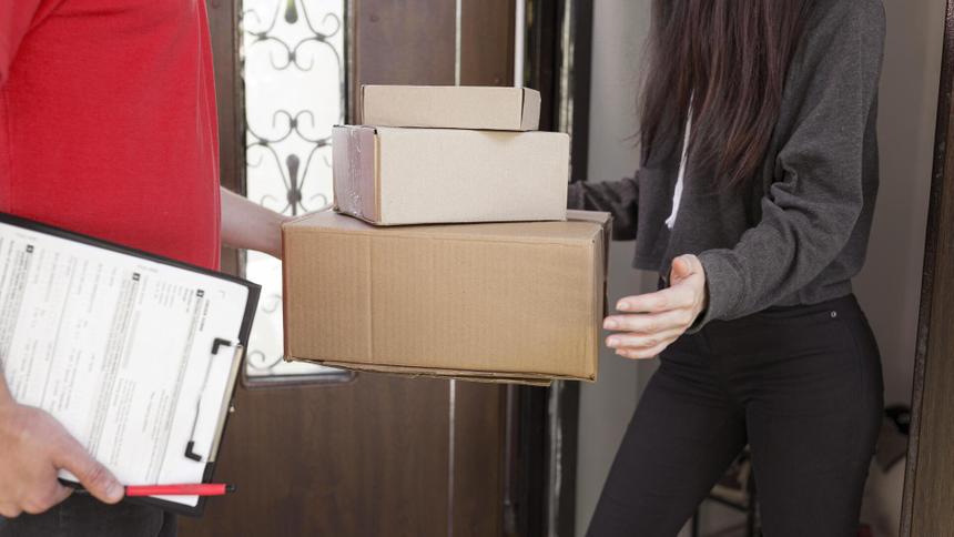 В Москве 16-летнюю девочку изнасиловали в пункте выдачи заказов маркетплейса