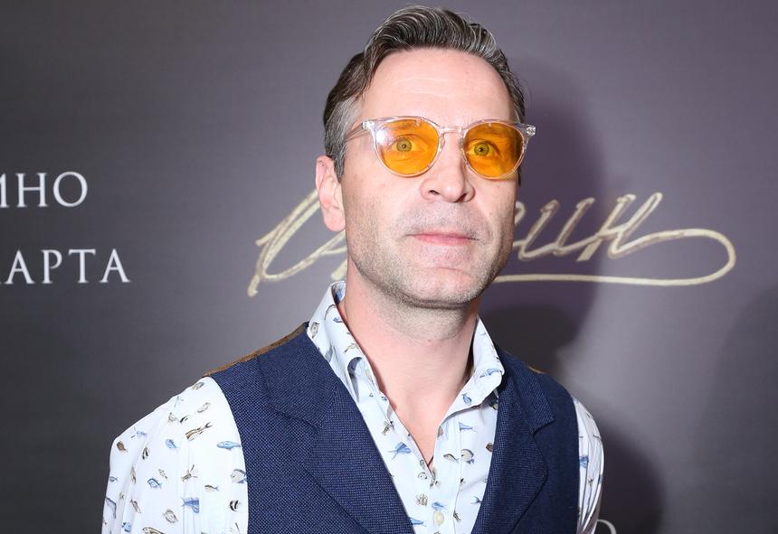 «Мы сами по себе отдельные личности»: сын Федора Добронравова рассказал о конкуренции с братом и блате