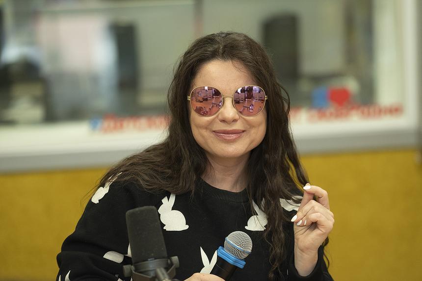 Певица Наташа Королева рассказала о том, как появилась песня «Дельфин и русалка»