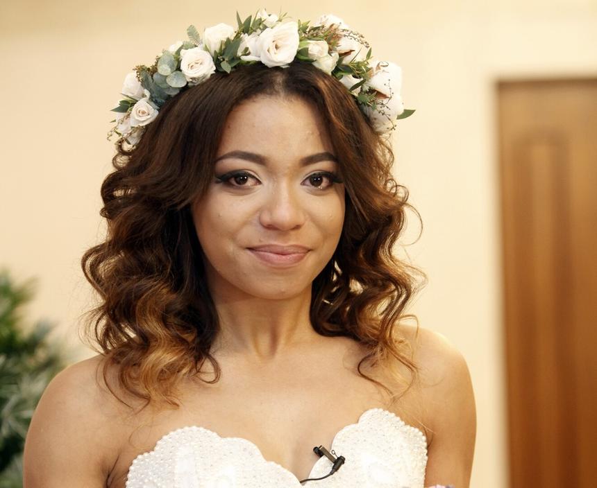 «Спасибо, хоть шампанское не открыли»: поведение друзей Кпадону на ее похоронах привело к скандалу