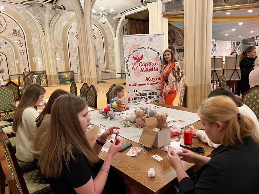 «Он спас 40 человек»: история многодетной мамы-волонтера, потерявшей мужа на СВО