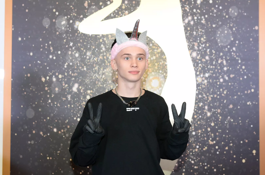 Блогера Даню Милохина потребовали объявить в розыск из-за уклонения от службы