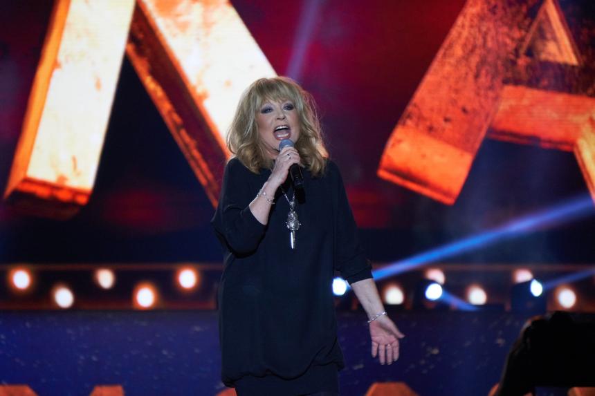 «Включила все ресурсы и знакомых»: Милонов заявил о нежелании Пугачевой получить статус иноагента