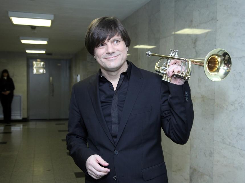 «В бессознательном состоянии»: музыкант Трубач пережил четыре пневмонии подряд