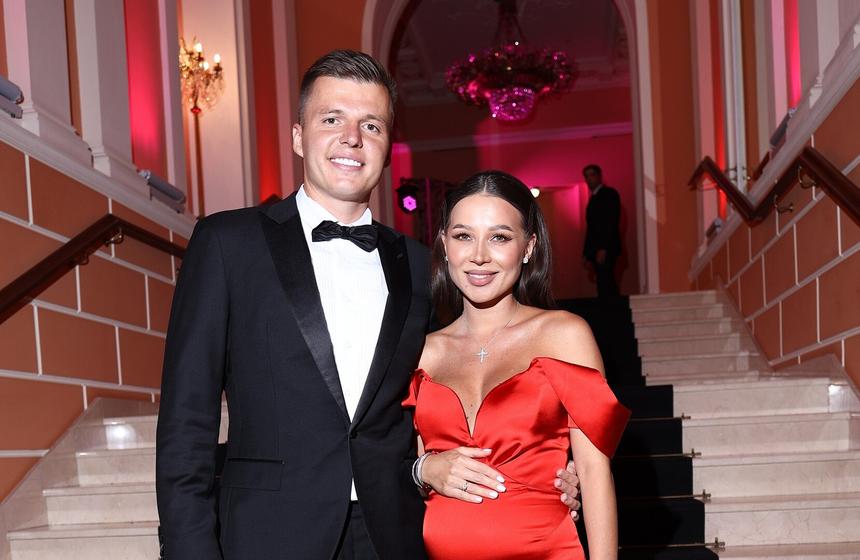 Очередной скандал: адвокат Лерчек убежала от журналистов после заседания о разводе