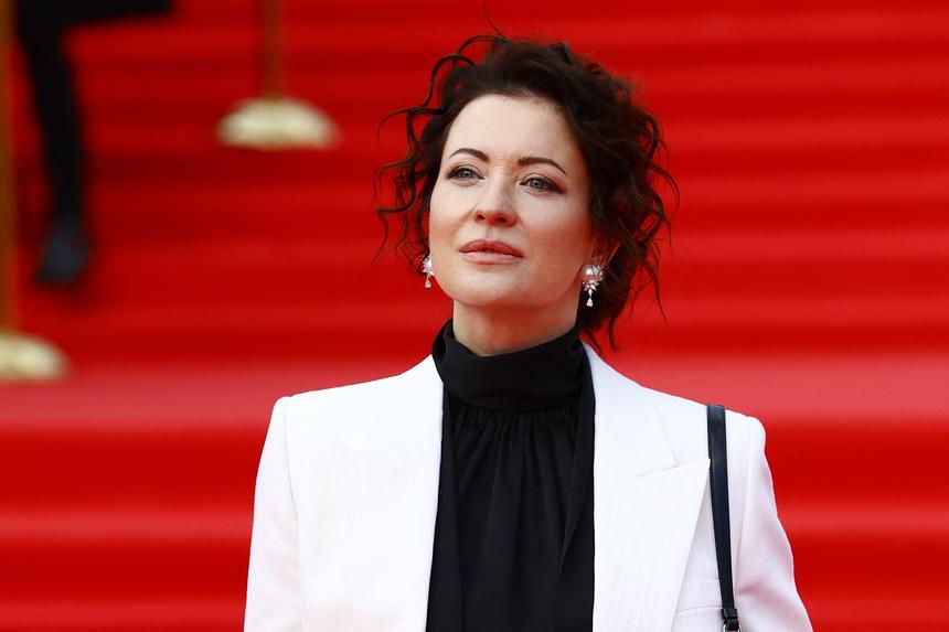 «Это не продается»: актриса Евгения Соляных рассказала об отношениях с мужем