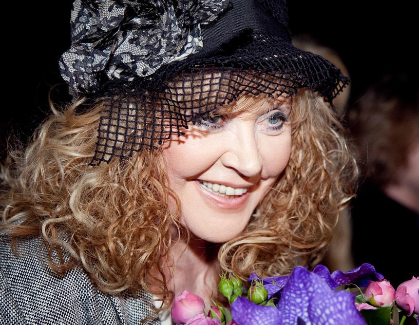 Прибавка к пенсии: сколько может заработать Пугачева на новом ютуб-канале