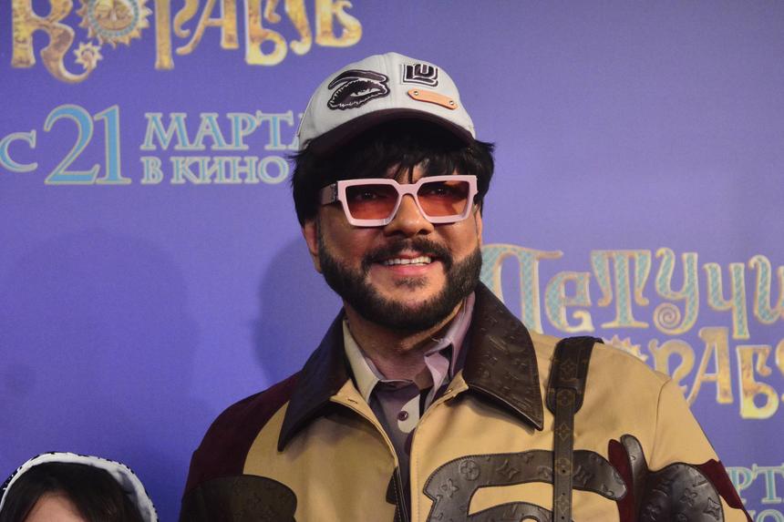 «Можно спутать с винирами»: стоматолог рассказала, что Филипп Киркоров делал с зубами