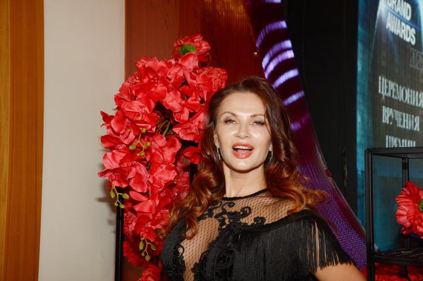 «Сейчас мне страшно»: Эвелина Бледанс заявила о жутких последствиях из-за поддержки Пугачевой