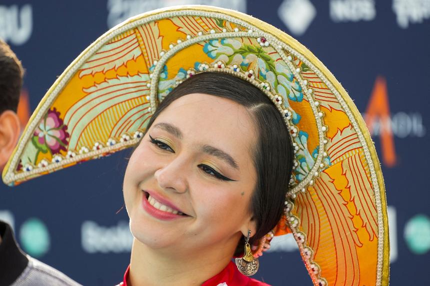 Россияне, приглашающие на корпоративы певицу Манижу, могут попасть под проверку