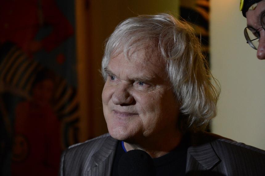 Впервые встал на ноги: как себя чувствует Юрий Куклачев после инфаркта и операции