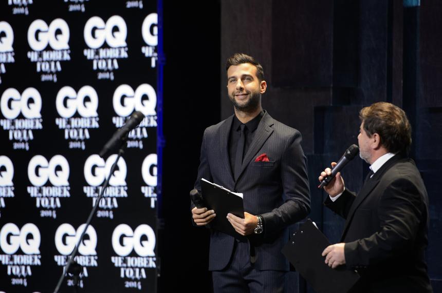 46-летний телеведущий Иван Ургант вернулся на сцену после бойкота