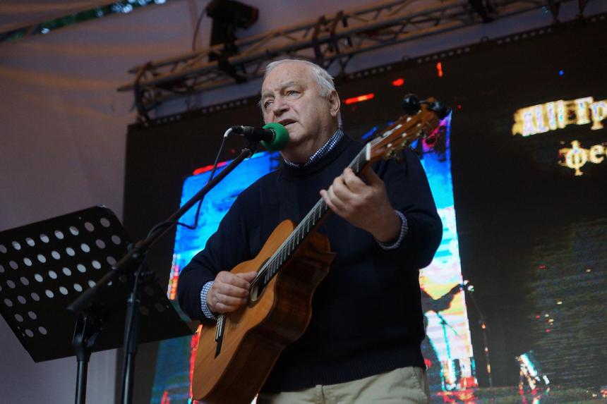 Спонсирующим ВСУ бардам Никитиным запретят исполнять песню «Собака бывает кусачей» и другие хиты