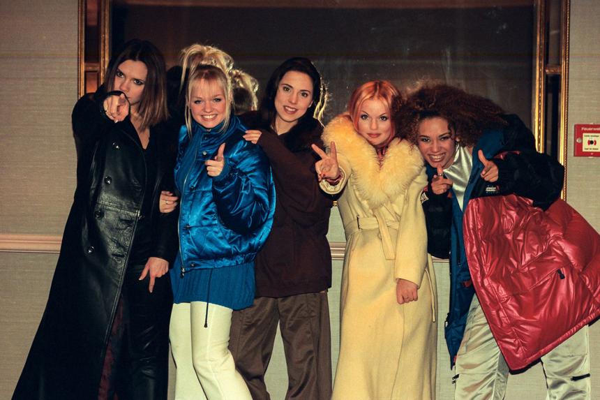 Неприязнь было не скрыть: как прошло «холодное» воссоединение Spice Girls на дне рождения Виктории Бекхэм