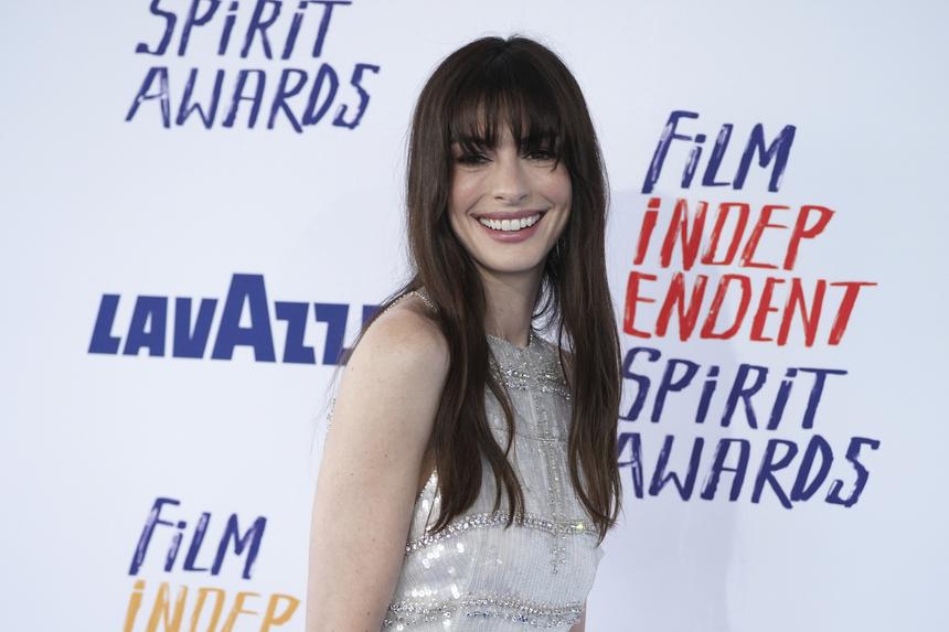 Энн Хэтэуэй рассказала о принудительных поцелуях на кастинге в Голливуде