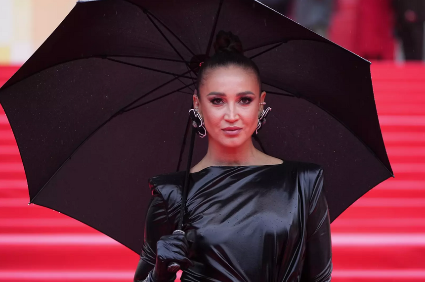 Певица Ольга Бузова рассказала, что попала в больницу