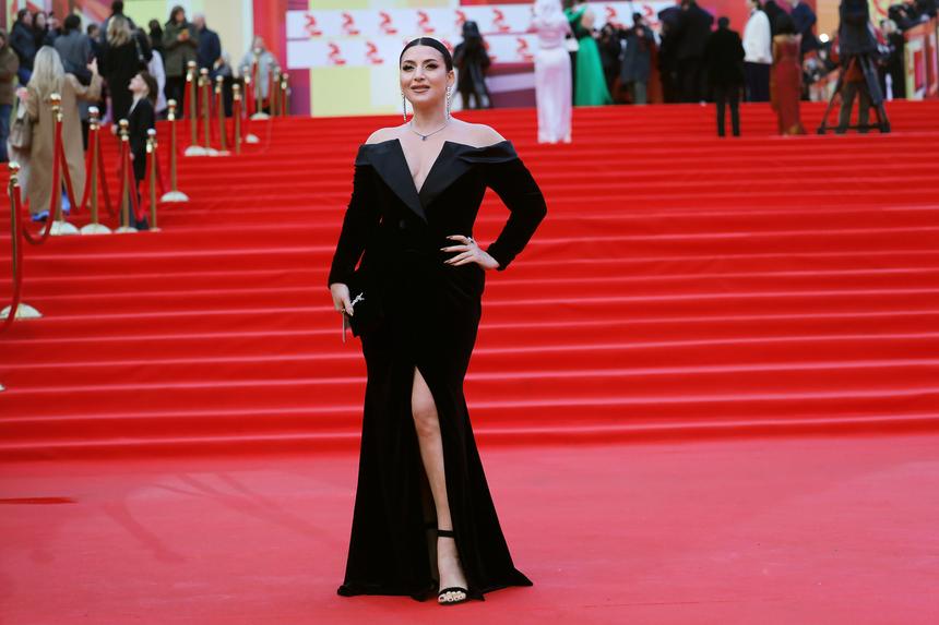 Певица Жасмин потеряла миллионы рублей на бизнесе по продюсированию