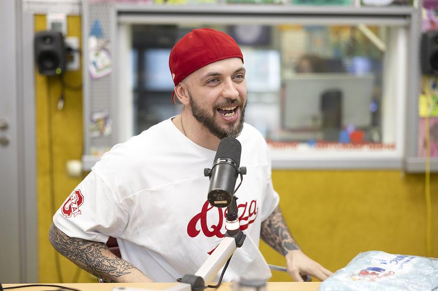 «Колыбельная отца»: рэпер Саша ST признался, что дочки вдохновляют его на творчество