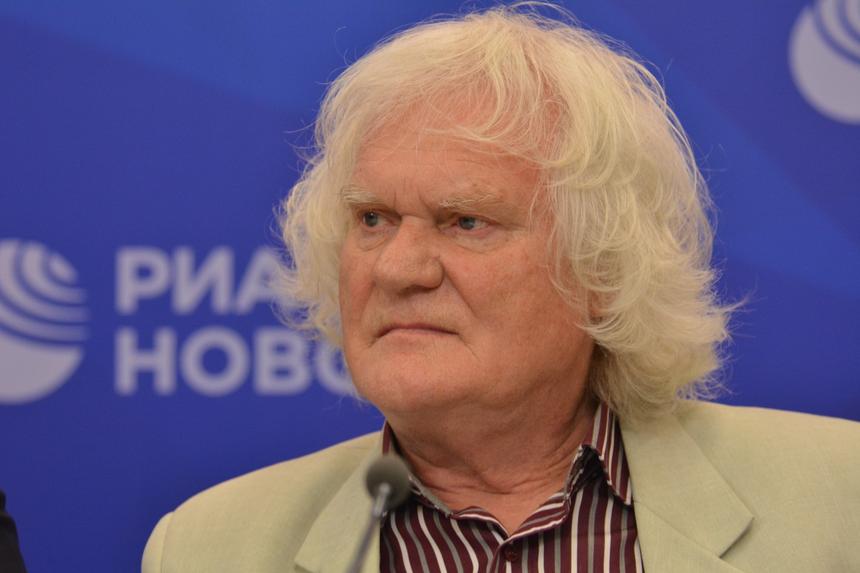 SHOT: 75-летний дрессировщик Юрий Куклачев пробудет в больнице еще неделю