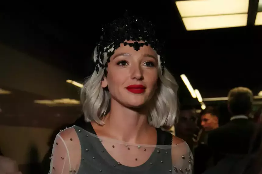 «Но смысл остался»: Настя Ивлеева объяснила, почему удалила посты с критикой СВО