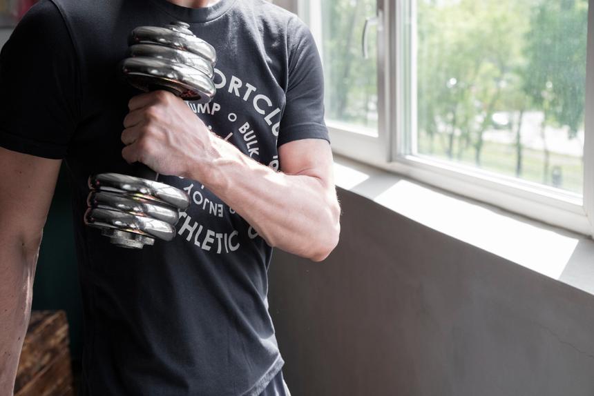 Обвиняемого в убийстве россиянки и ее дочери 4 месяца не могут привезти из Казахстана в Новосибирск