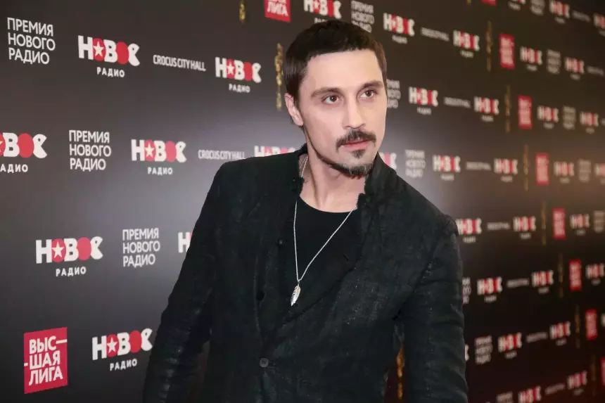 Дима Билан и Сергей Шнуров устроили перепалку в эфире шоу «Новая Фабрика звезд»