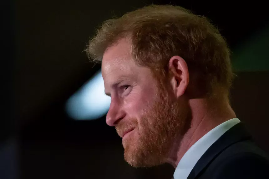 Карл III отказался от встречи с принцем Гарри во время его визита в Лондон